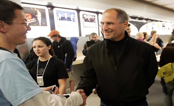 Steve Jobs: His Unique Customer Experience Strategy