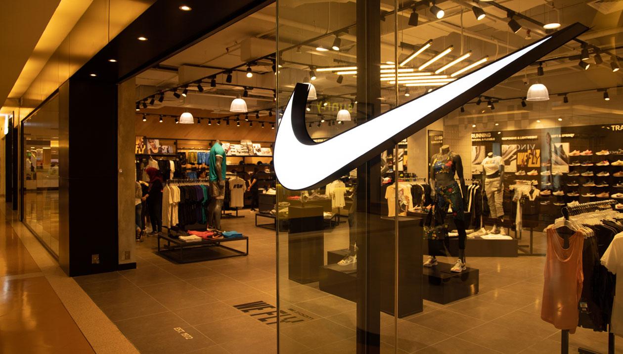 laringe accesorios masculino How Nike Shifted From A Sales To Marketing Mindset - Branding Strategy  Insider