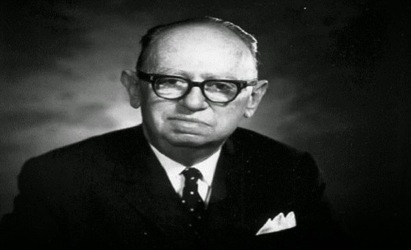 Great Moments In Advertising: Leo Burnett’s Speech