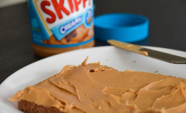 Name Recognition Tops Taste Perception